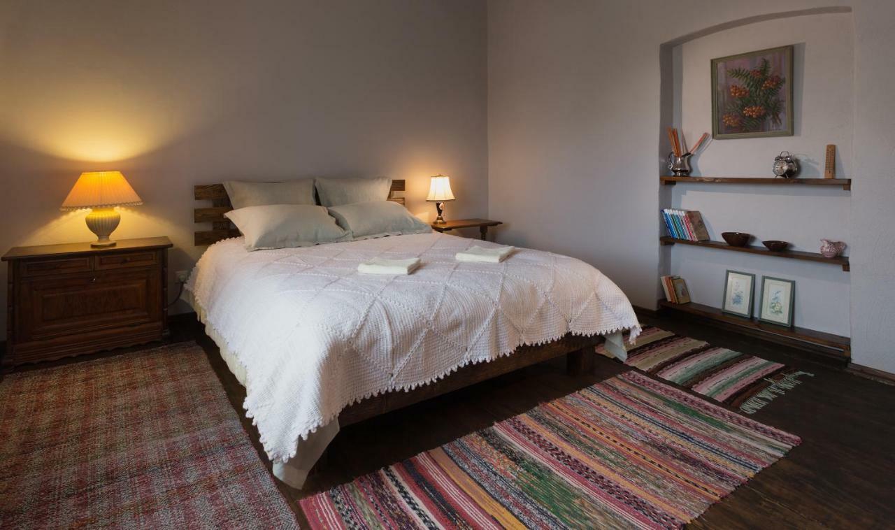 Divas Istabas Apartment Saldus Bagian luar foto